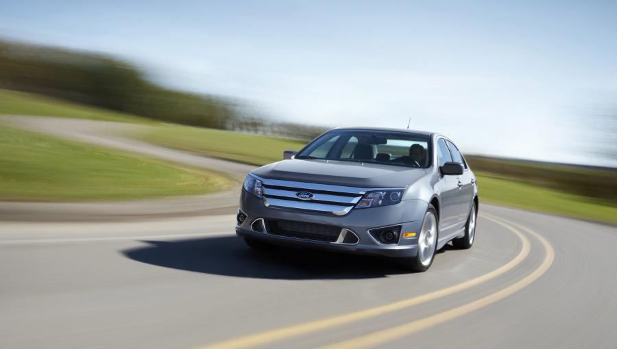  Ford Fusion 2010 года  (фото 17 из 28)